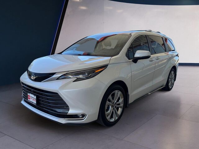 2024 Toyota Sienna Platinum