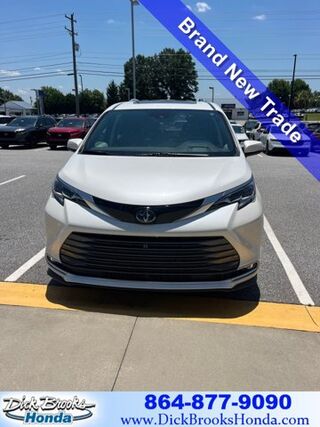 2021 Toyota Sienna Platinum AWD 7-Passenger