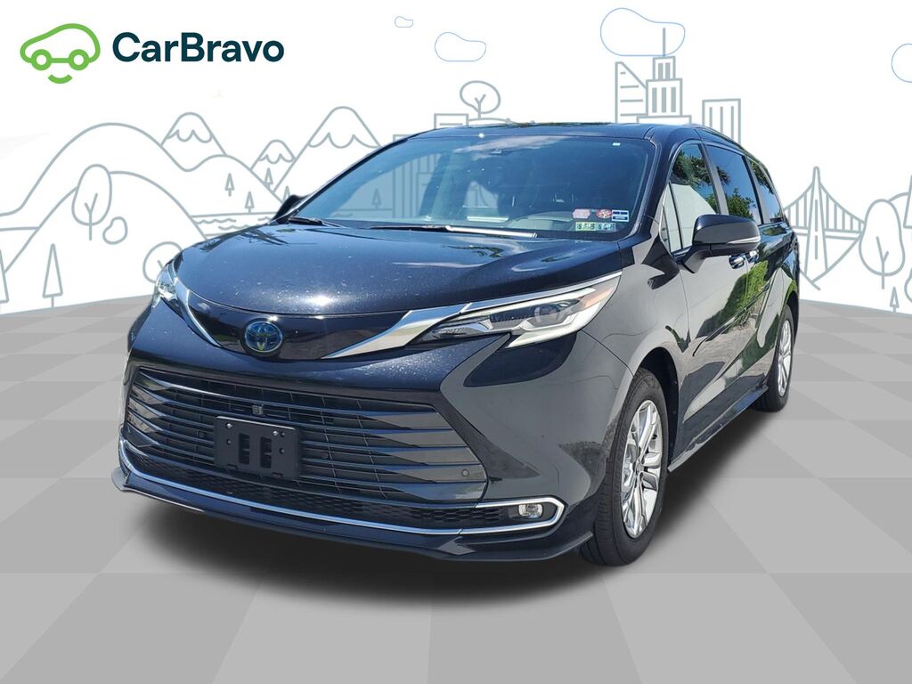2023 Toyota Sienna Platinum — photo 1 of 6
