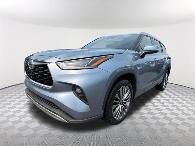 2020 Toyota Highlander Hybrid Platinum