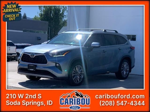 2022 Toyota Highlander Platinum
