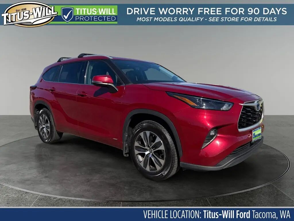 2022 Toyota Highlander Hybrid XLE — photo 1 of 13