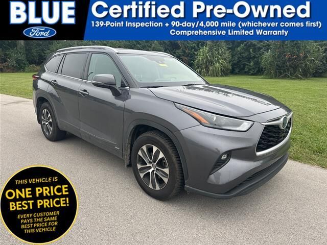 2022 Toyota Highlander Hybrid XLE