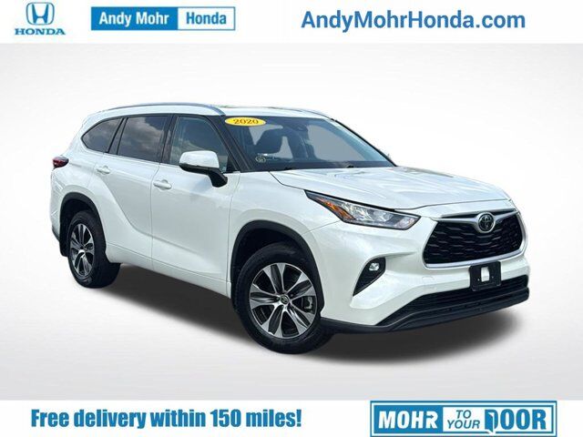 2020 Toyota Highlander XLE — photo 1 of 13