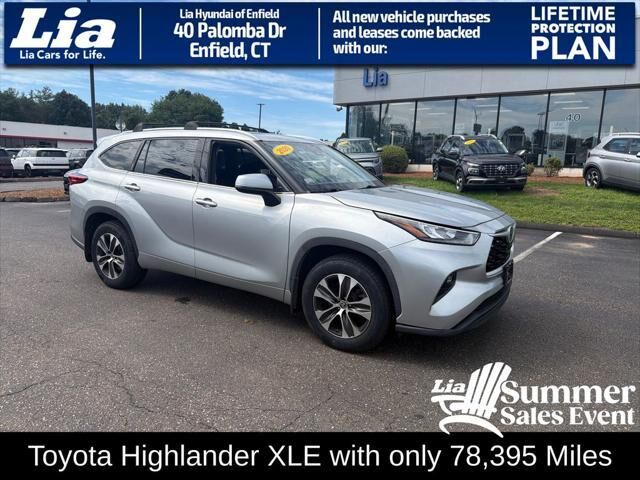 2020 Toyota Highlander XLE — photo 1 of 10