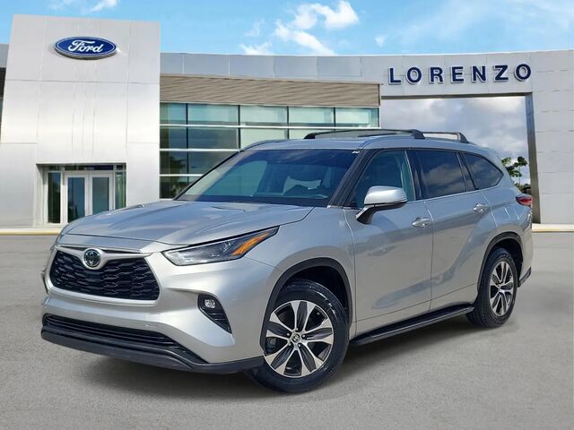 2021 Toyota Highlander XLE