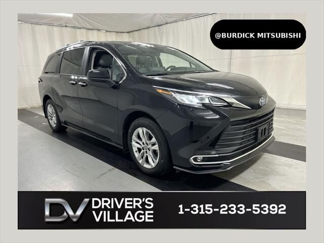 2024 Toyota Sienna XLE 7-Passenger