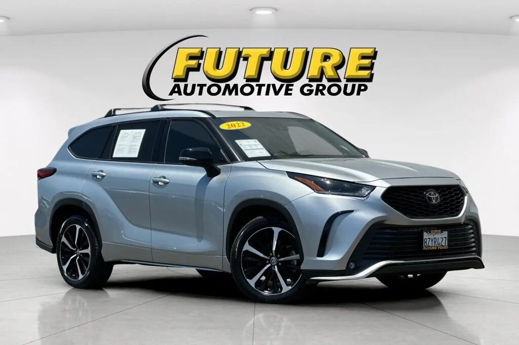 2022 Toyota Highlander XSE — photo 1 of 13