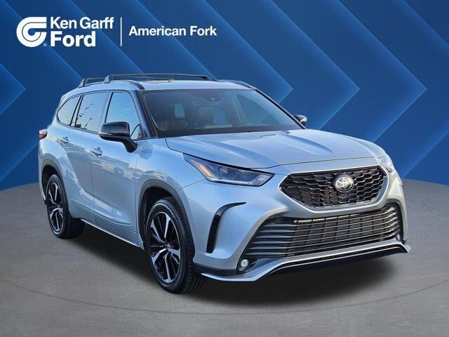 2022 Toyota Highlander XSE