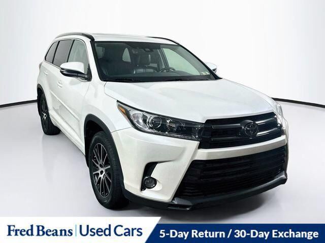 2017 Toyota Highlander SE