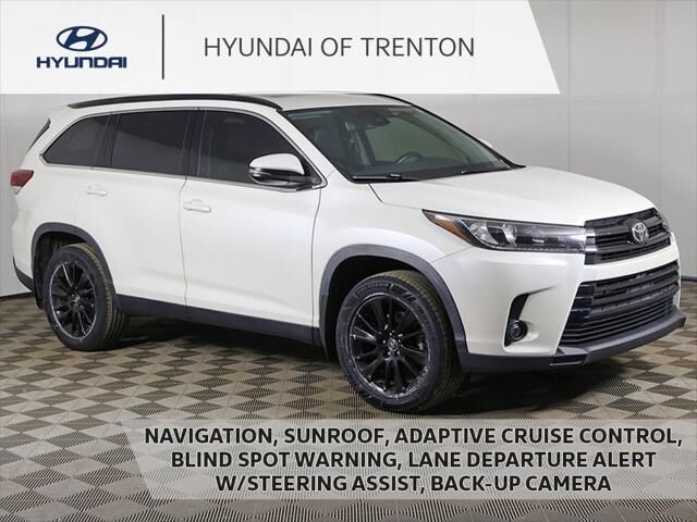 2019 Toyota Highlander SE