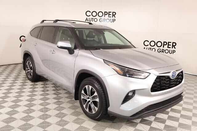 2023 Toyota Highlander Hybrid XLE