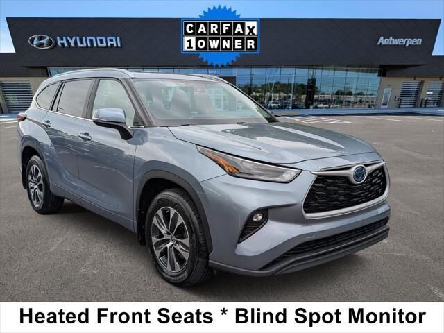 2024 Toyota Highlander Hybrid XLE
