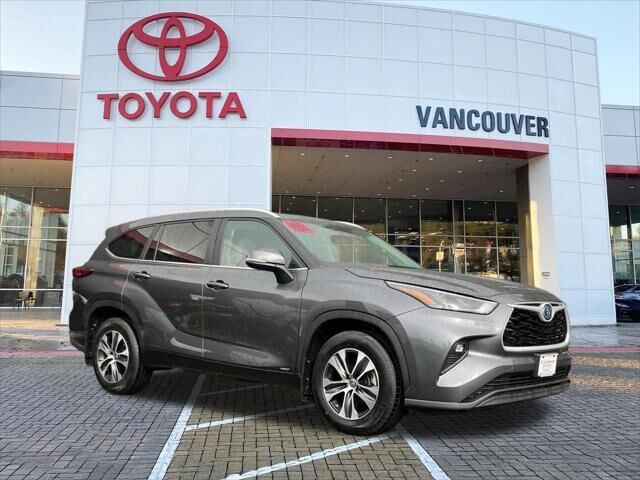 2023 Toyota Highlander Hybrid XLE