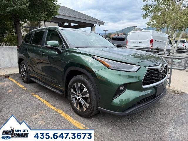 2025 Toyota Highlander Hybrid XLE