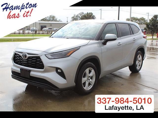 2023 Toyota Highlander LE