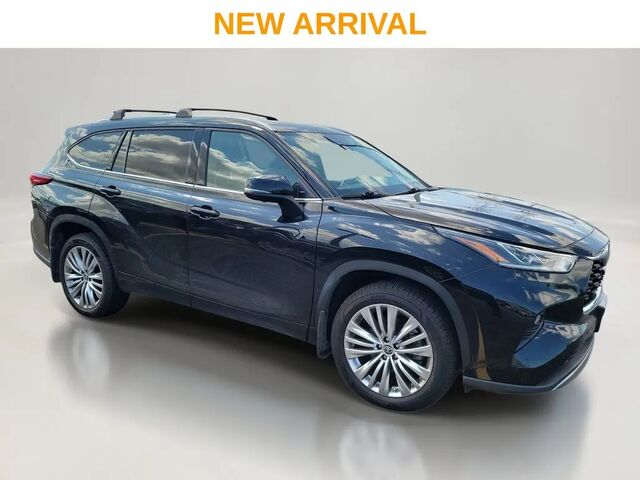 2023 Toyota Highlander Platinum