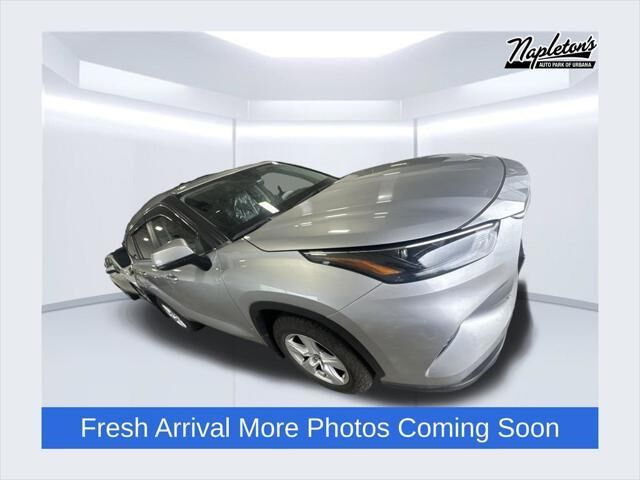 2023 Toyota Highlander LE