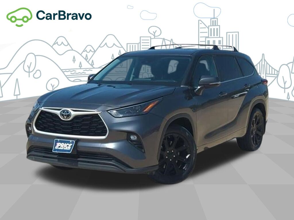 2024 Toyota Highlander LE — photo 1 of 7
