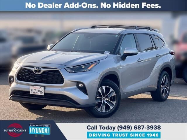 2024 Toyota Highlander XLE — photo 1 of 13