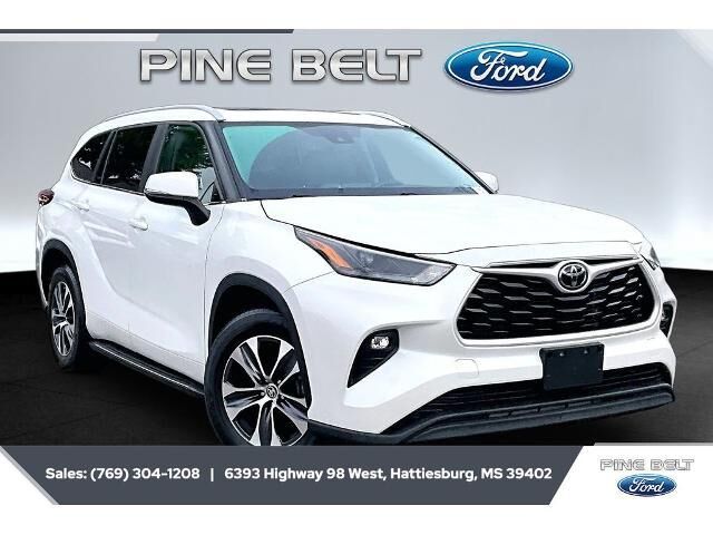 2023 Toyota Highlander L