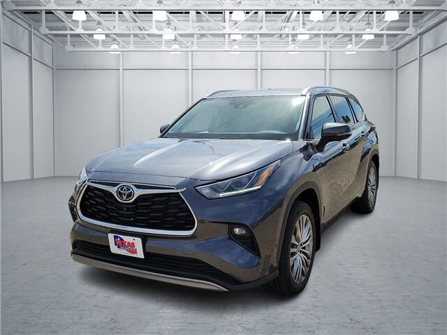 2023 Toyota Highlander Platinum Front-Wheel Drive