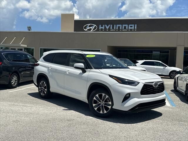 2023 Toyota Highlander XLE