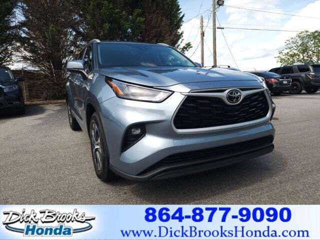 2023 Toyota Highlander LE
