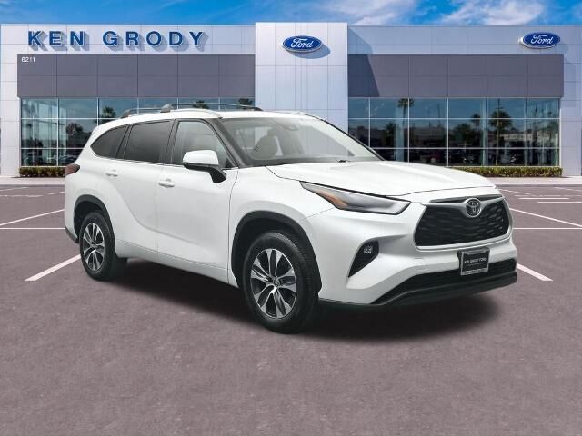 2023 Toyota Highlander L