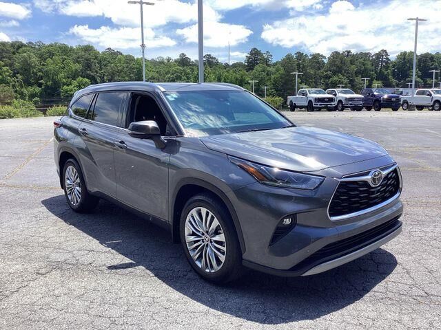 2024 Toyota Highlander Platinum