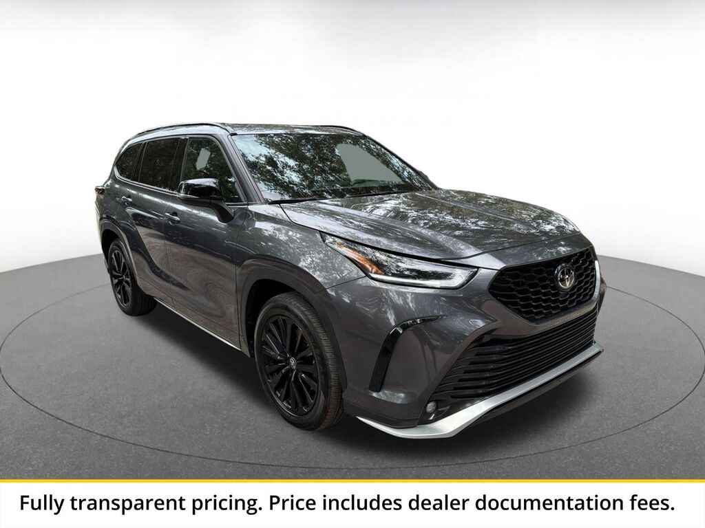 2025 Toyota Highlander XSE — photo 1 of 1