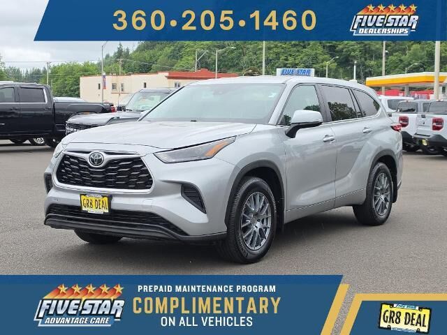 2023 Toyota Highlander L — photo 1 of 13