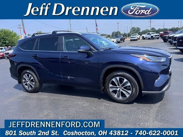 2024 Toyota Highlander LE