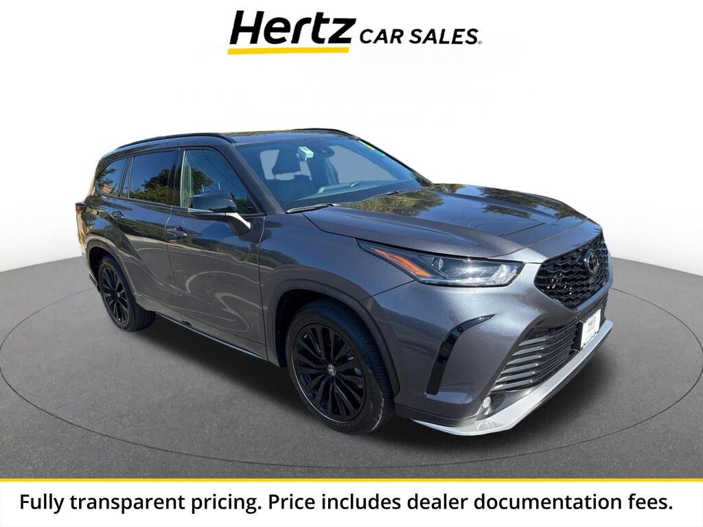 2025 Toyota Highlander XSE — photo 1 of 11