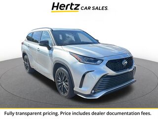 2025 Toyota Highlander LE