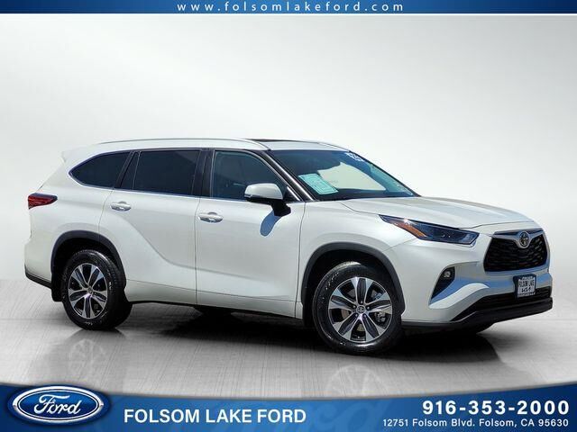 2023 Toyota Highlander LE