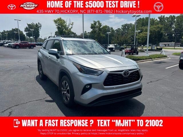 2025 Toyota Highlander XLE