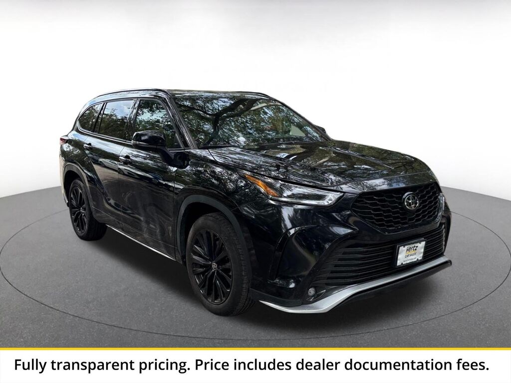 2025 Toyota Highlander XSE — photo 1 of 1