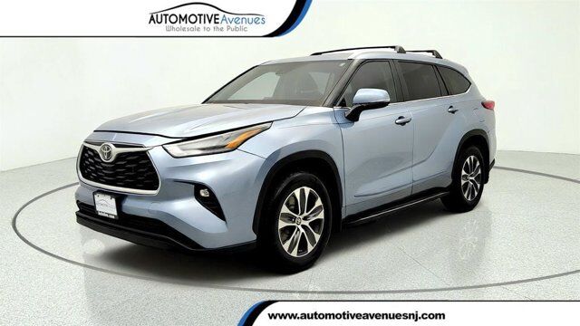 2023 Toyota Highlander XLE