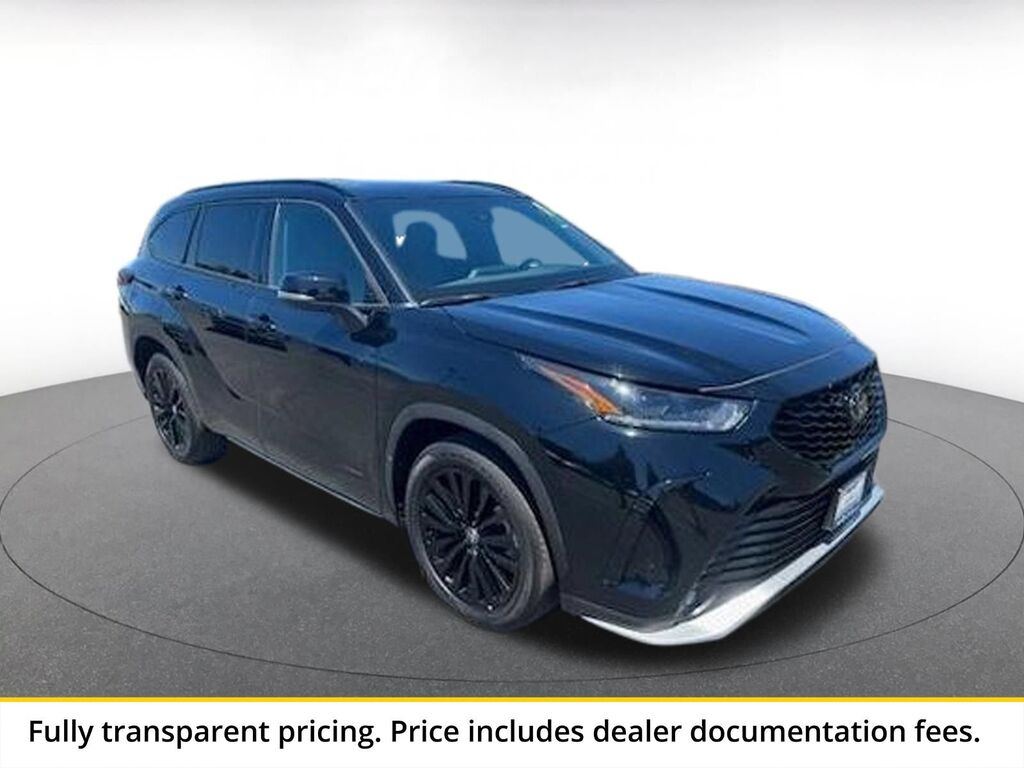 2025 Toyota Highlander XSE — photo 1 of 1