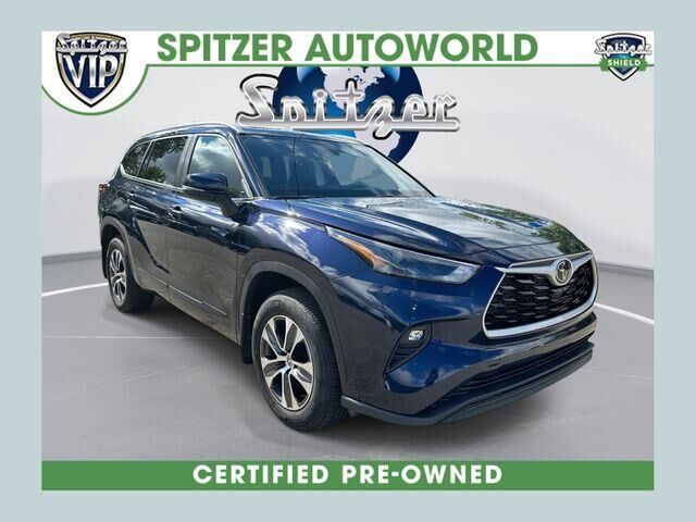 2025 Toyota Highlander LE
