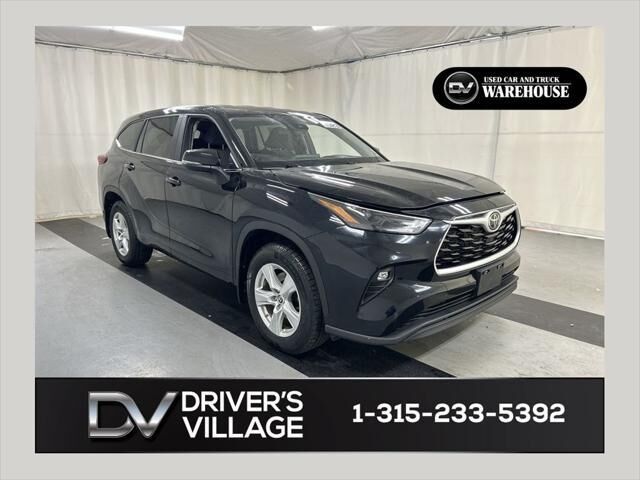 2023 Toyota Highlander LE