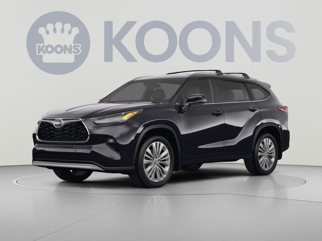2023 Toyota Highlander Platinum — photo 1 of 1