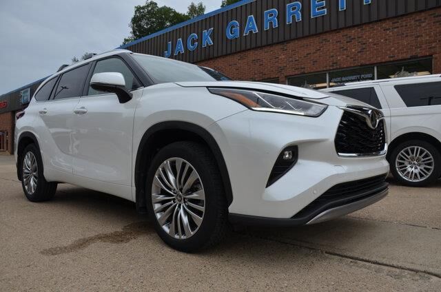 2024 Toyota Highlander Platinum