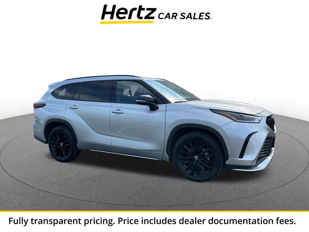 2025 Toyota Highlander XSE — photo 1 of 1