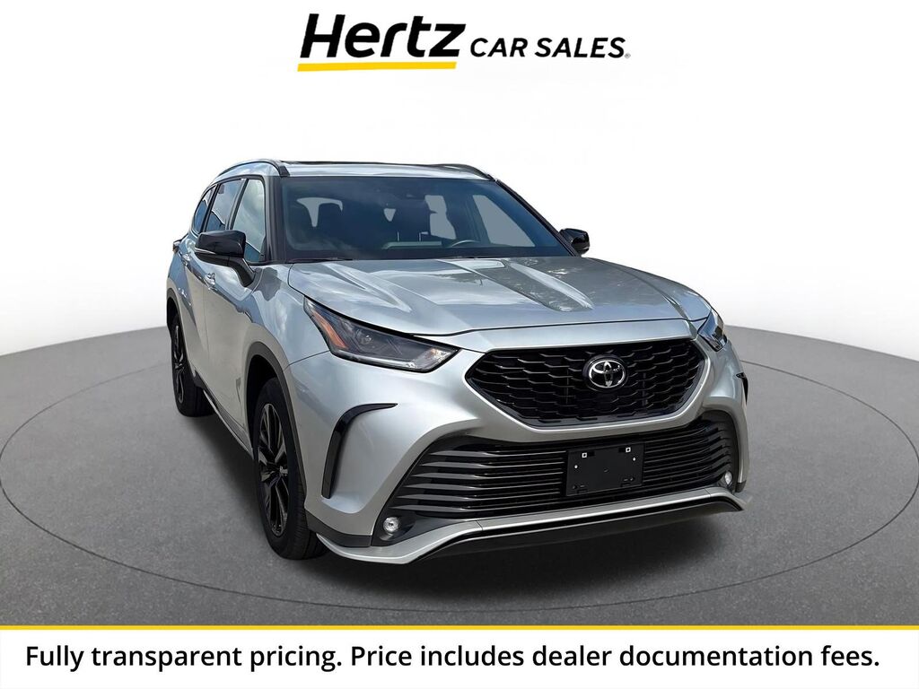 2025 Toyota Highlander XSE — photo 1 of 1