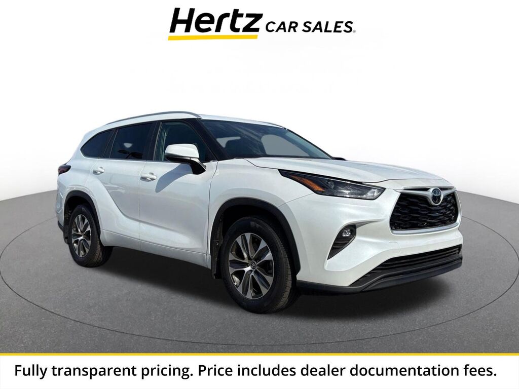 2026 Toyota Highlander XLE — photo 1 of 11
