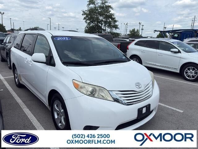 2015 Toyota Sienna LE 7-Passenger Auto Access Seat