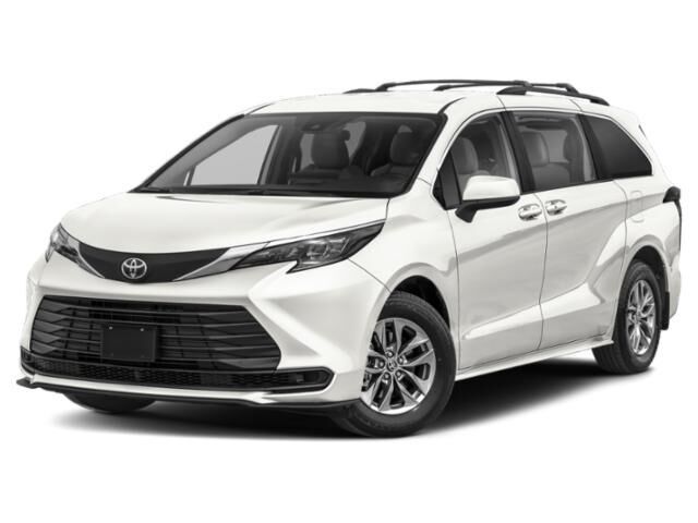 2026 Toyota Sienna LE 8-Passenger