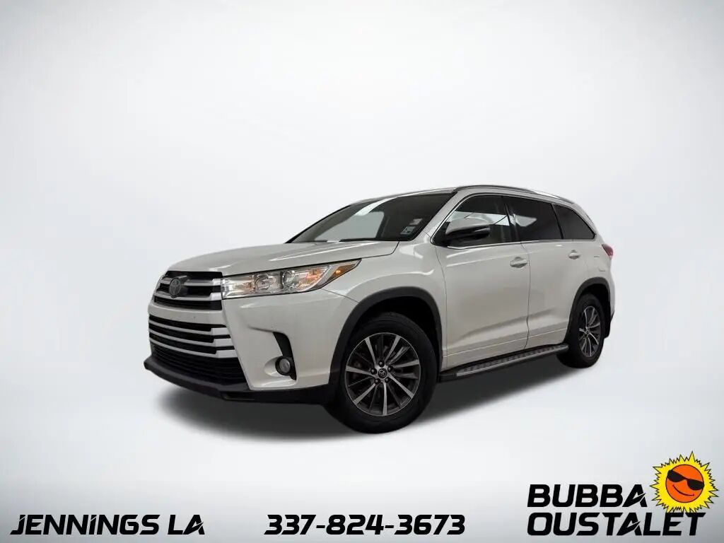 2018 Toyota Highlander XLE — photo 1 of 13